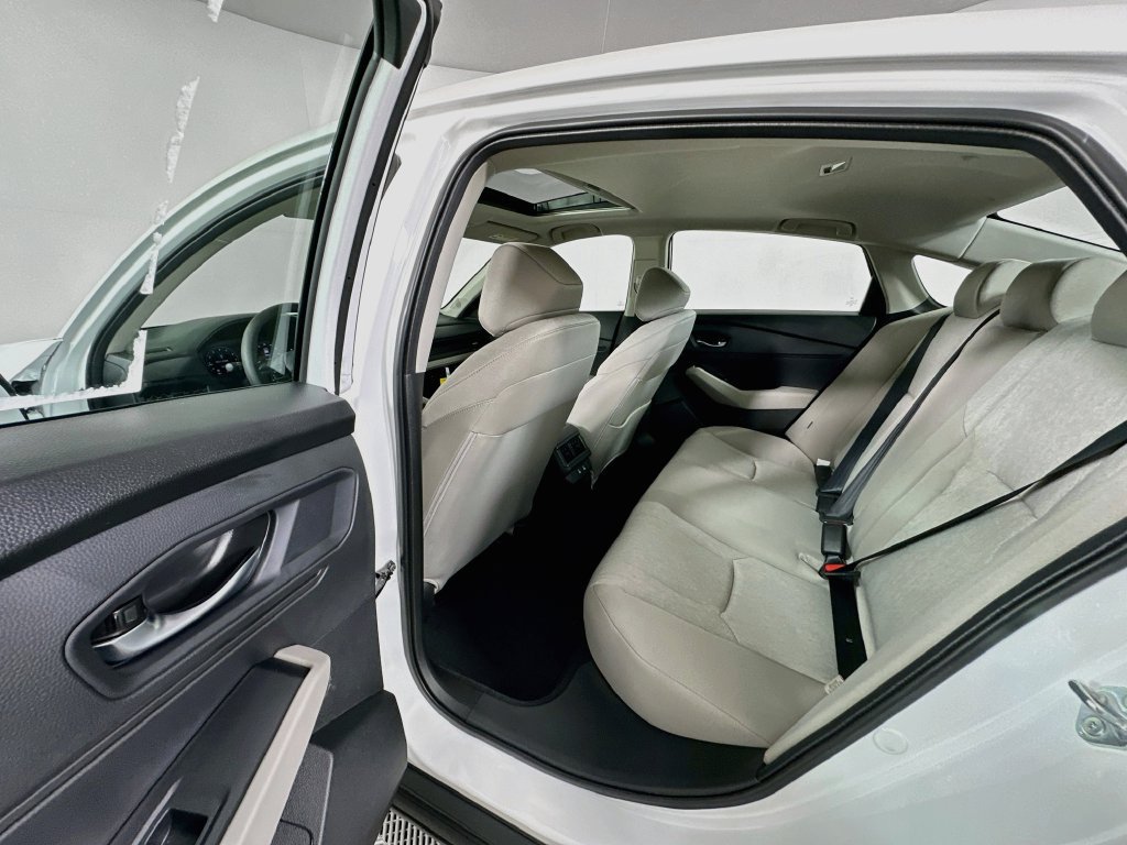 Used 2026 Honda Accord SE image 17
