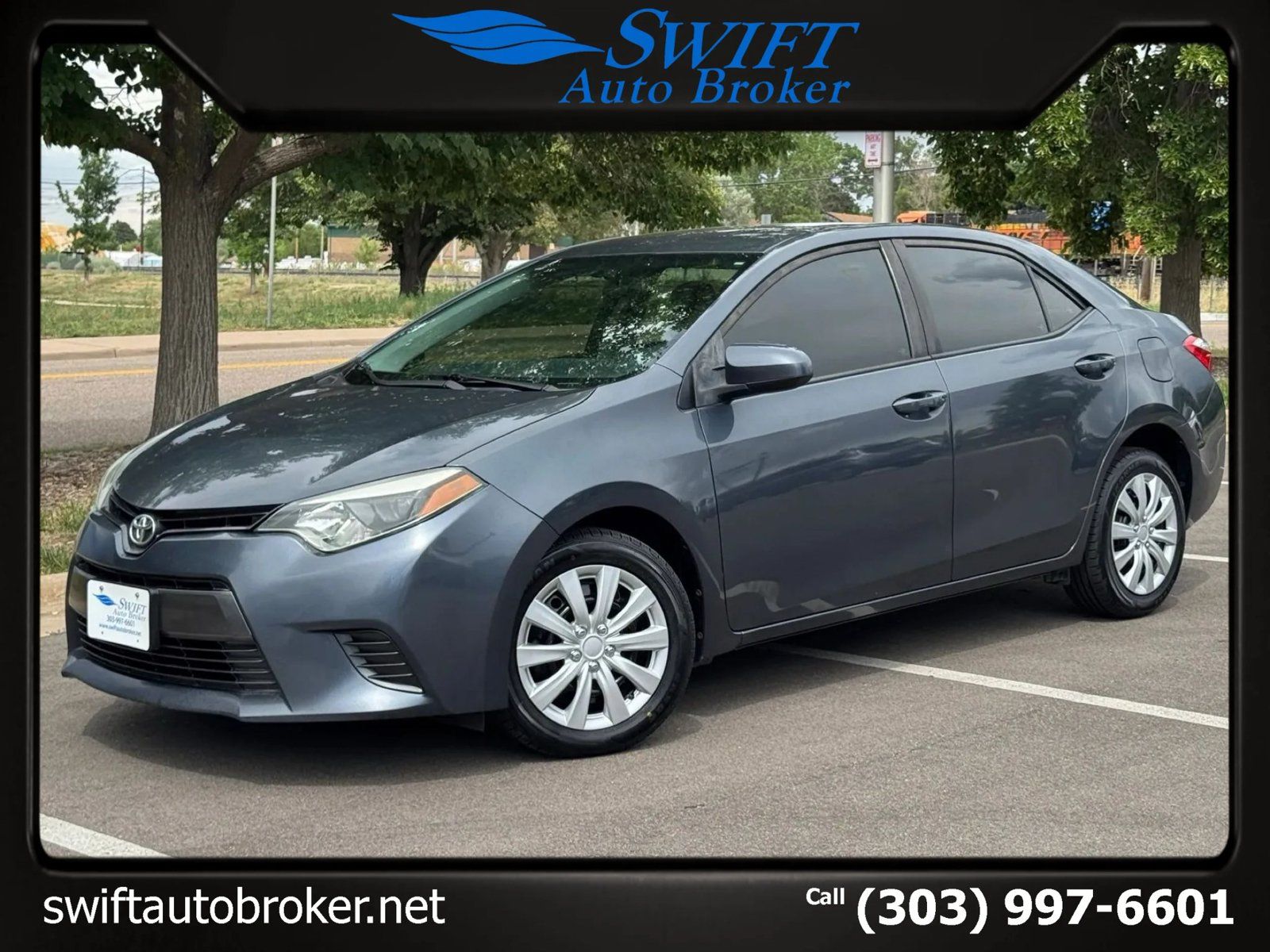 Used 2015 Toyota Corolla LE FWD image 1