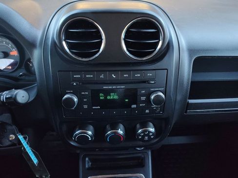 Used 2016 Jeep Patriot Sport image 6