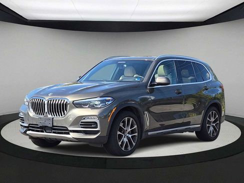 Used 2021 BMW X5 xDrive40i w/ Premium Package AWD/4WD image 4