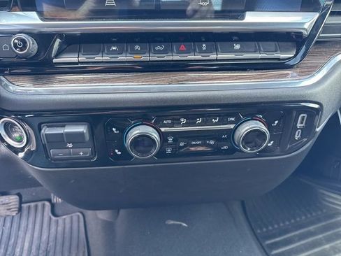 Used 2025 Chevrolet Silverado 1500 LT image 13