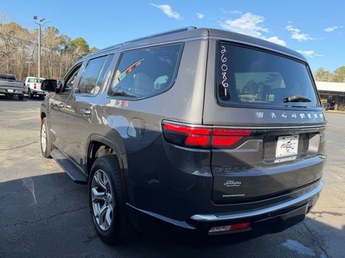 Used 2022 Jeep Wagoneer Series II w/ Rear Seat Video Group 1 image 7