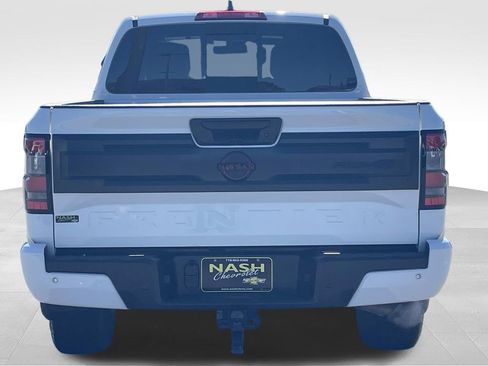 Used 2025 Nissan Frontier PRO-4X w/ Pro Premium Package image 4