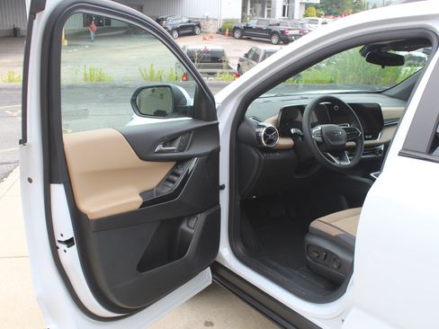 New 2027 Chevrolet Equinox ACTIV AWD/4WD image 8