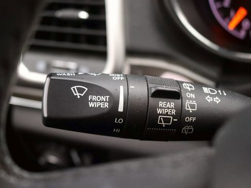 Used 2018 Jeep Grand Cherokee Overland image 25