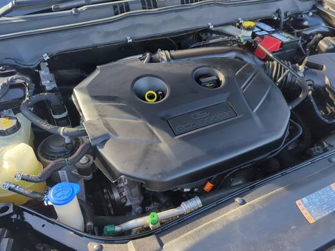 Used 2017 Ford Fusion SE image 40