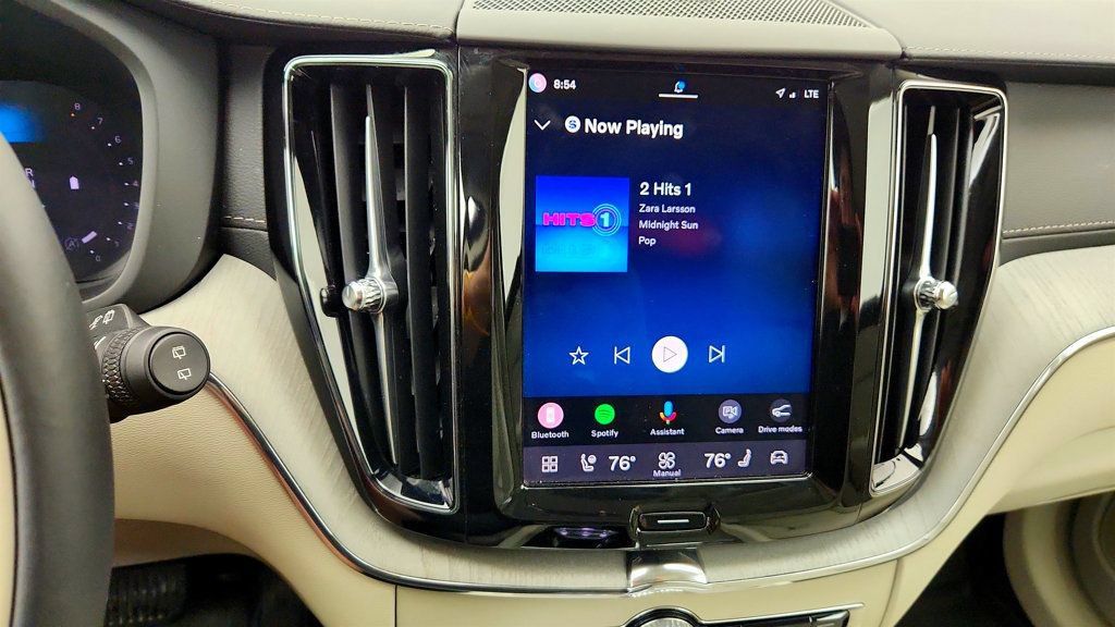 Used 2025 Volvo XC60 B5 Ultra w/ Protection Package Premier AWD/4WD image 19