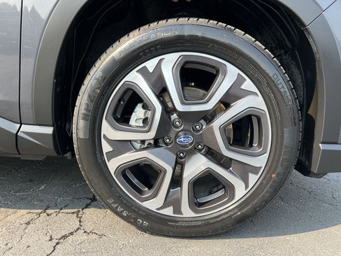Used 2023 Subaru Ascent Touring AWD/4WD image 11