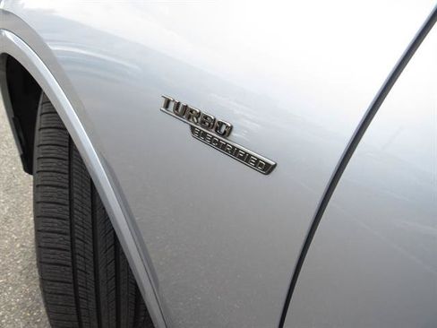 Used 2025 Mercedes-Benz GLC 43 AMG 4MATIC image 29