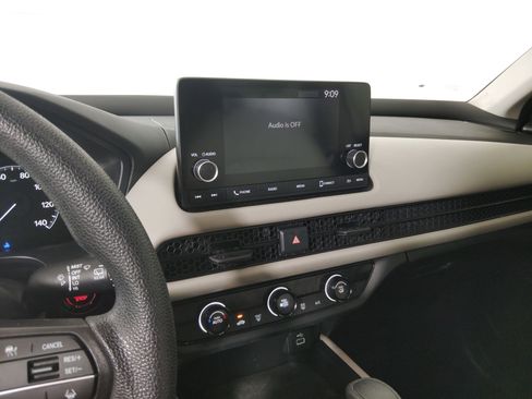 Certified 2023 Honda HR-V LX image 23