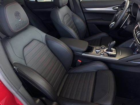 Used 2025 Alfa Romeo Stelvio Tributo Italiano w/ Driving Assist Package image 25