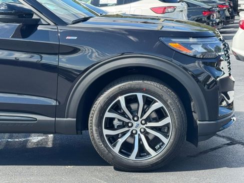 New 2025 Ford Explorer ST-Line w/ Premium Package image 46