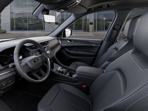 New 2025 Jeep Grand Cherokee Limited w/ Luxury Tech Group II RWD image 23