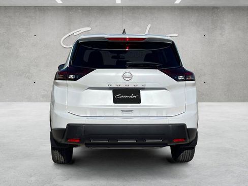 Used 2026 Nissan Rogue SV FWD image 15