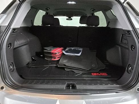 Used 2022 GMC Terrain SLE AWD/4WD image 28