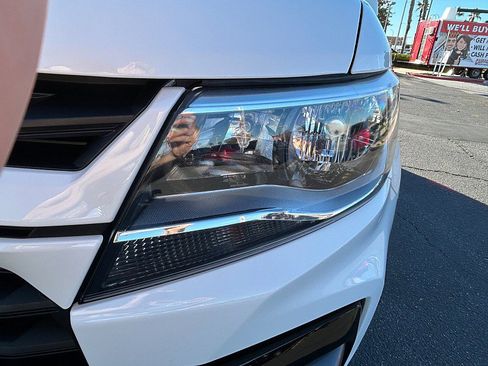 Used 2022 Chevrolet Colorado LT w/ LT Convenience Package image 13