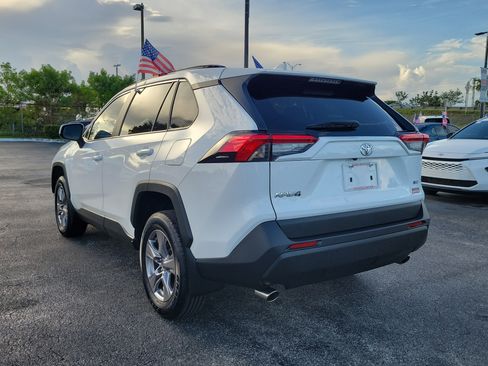 Used 2024 Toyota RAV4 XLE w/ Convenience Package FWD image 8