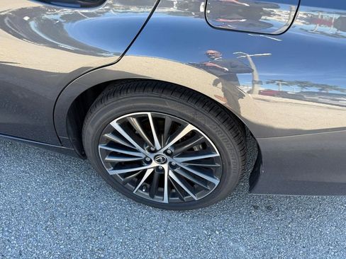 Used 2023 Lexus ES 300h w/ Premium Package image 6