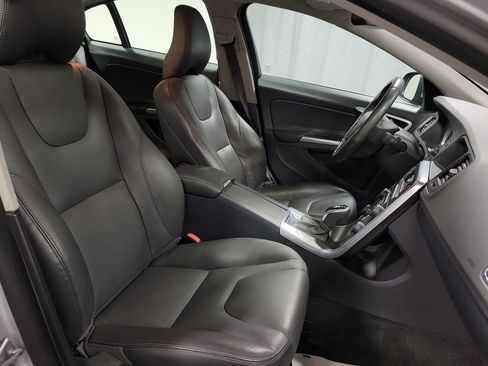 Used 2015 Volvo S60 T5 Premier image 25