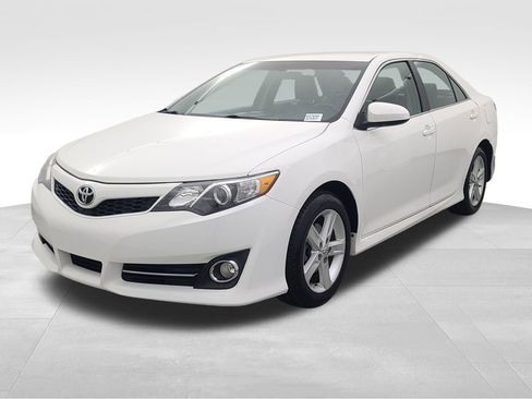 Used 2013 Toyota Camry SE image 8