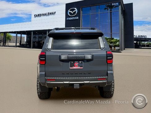 Used 2025 Toyota 4Runner SR5 AWD/4WD image 6