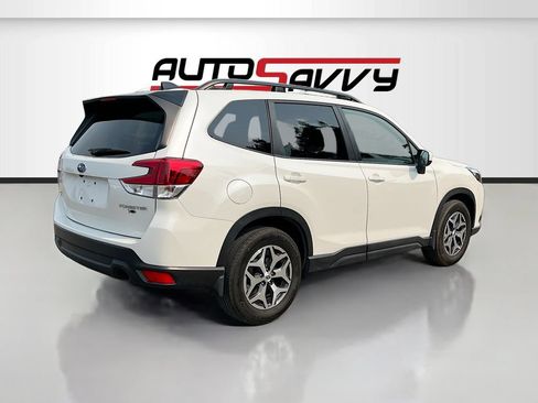 Used 2024 Subaru Forester Premium AWD/4WD image 7