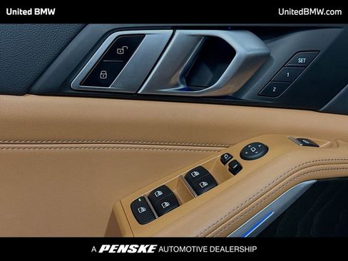 Used 2023 BMW X5 xDrive40i w/ Executive Package image 3