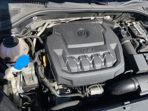 Used 2022 Volkswagen Passat 2.0T image 20