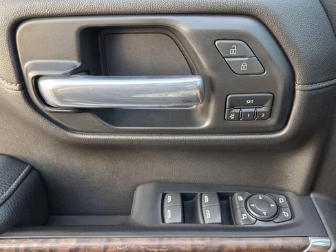 Used 2021 GMC Sierra 1500 Denali w/ Denali Ultimate Package image 17