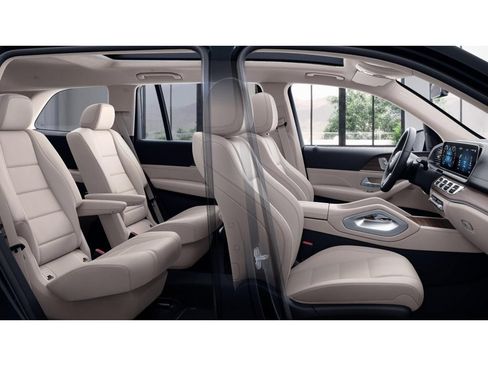Certified 2023 Mercedes-Benz GLS 450 4MATIC image 4