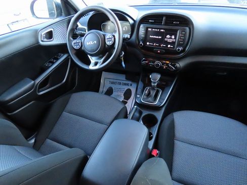 Used 2024 Kia Soul LX w/ Option Group 015 image 14