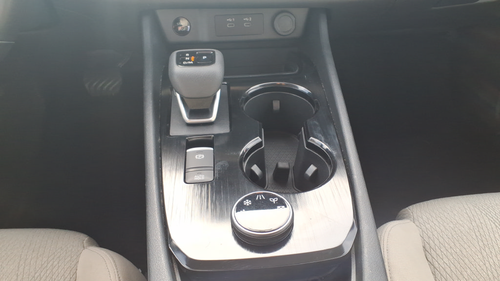 Used 2025 Nissan Rogue SV AWD/4WD image 18