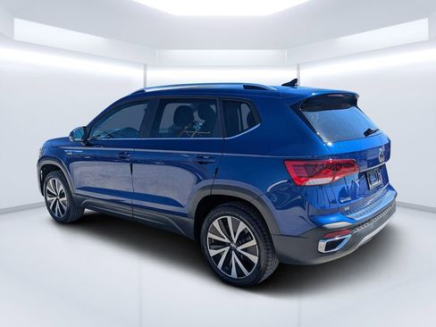Used 2023 Volkswagen Taos SE image 5
