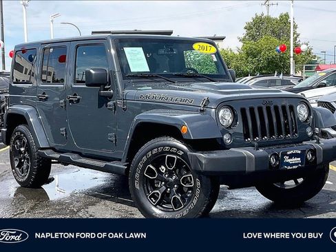 Used 2017 Jeep Wrangler Unlimited Sahara AWD/4WD image 1