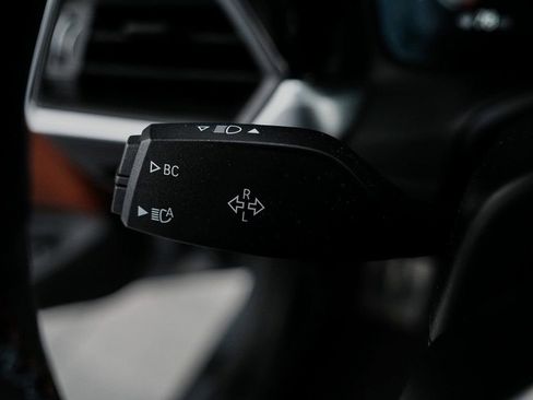 Used 2022 BMW M4 xDrive Competition image 25