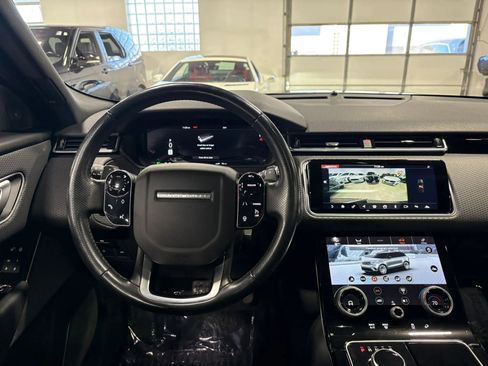 Used 2019 Land Rover Range Rover Velar S image 3