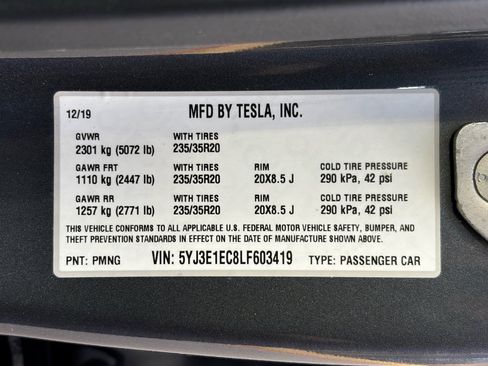 Used 2020 Tesla Model 3 Performance image 28