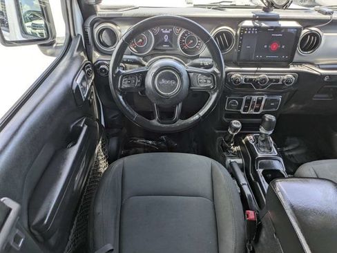 Used 2018 Jeep Wrangler Unlimited Sport S AWD/4WD image 16
