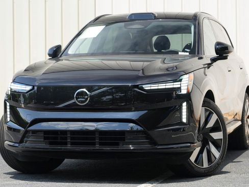 Used 2025 Volvo EX90 Plus AWD/4WD image 3