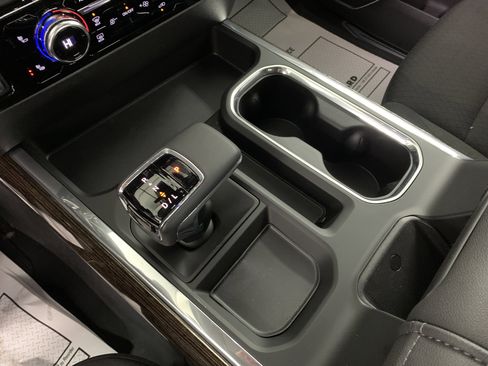 New 2026 GMC Sierra 1500 Elevation image 31