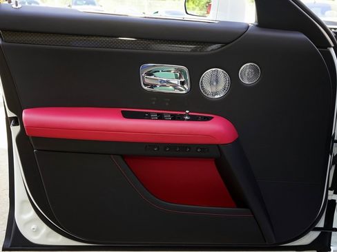 Used 2023 Rolls-Royce Ghost Black Badge image 27