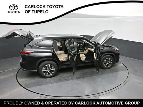 Used 2023 Toyota Highlander XLE image 51