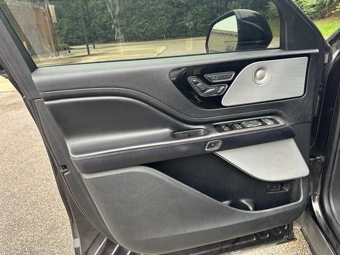 Used 2020 Lincoln Aviator Reserve w/ Equipment Group 201A AWD/4WD image 6