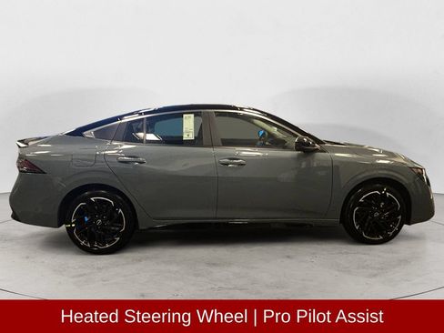 New 2026 Nissan Sentra SR w/ SR Premium Package FWD image 7