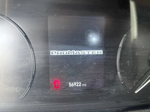 Used 2024 RAM ProMaster 2500 w/ Convenience Group FWD image 14