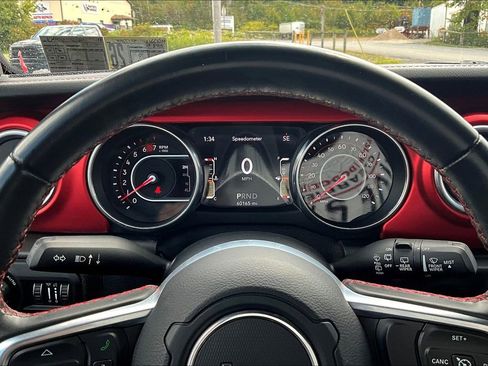 Used 2019 Jeep Wrangler Unlimited Rubicon w/ Dual Top Group image 19