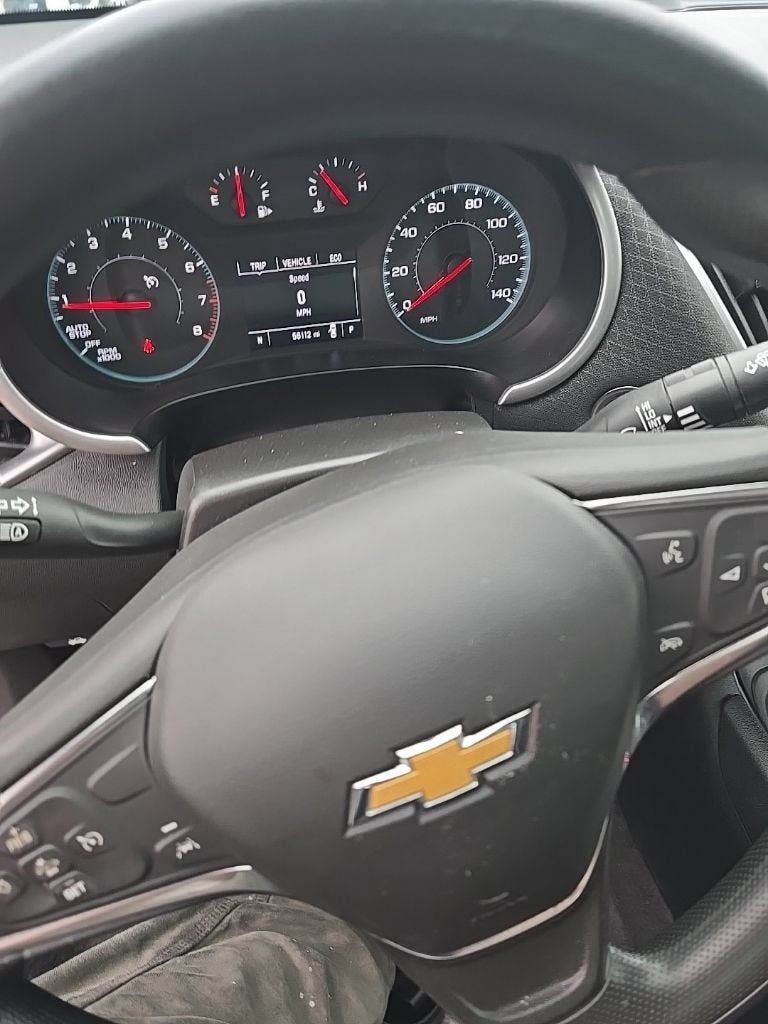 Used 2025 Chevrolet Malibu LT FWD image 4