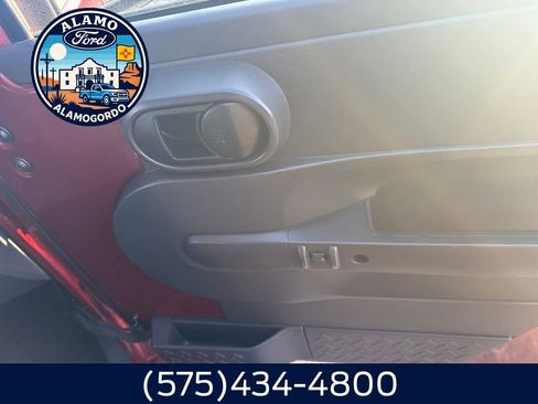 Used 2009 Jeep Wrangler Unlimited Sahara w/ Dual Top Group image 17