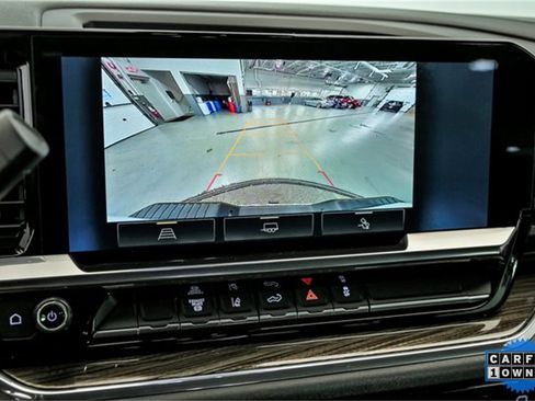 Certified 2024 Chevrolet Silverado 3500 LT w/ Convenience Package image 21