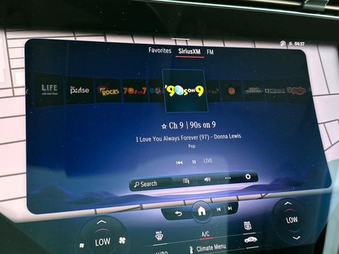 Used 2023 Mercedes-Benz EQS 580 4MATIC SUV image 16